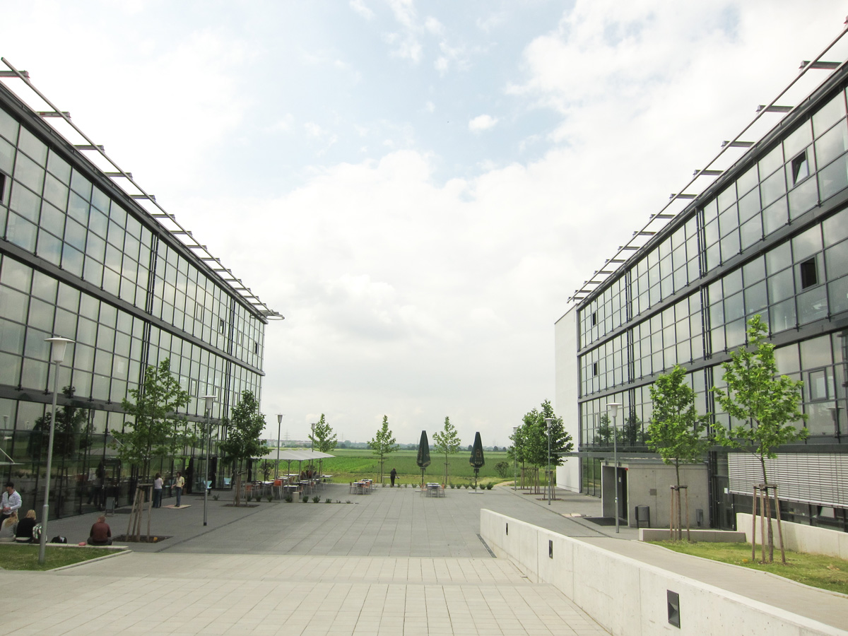 Außengebäude Mannheim Campus